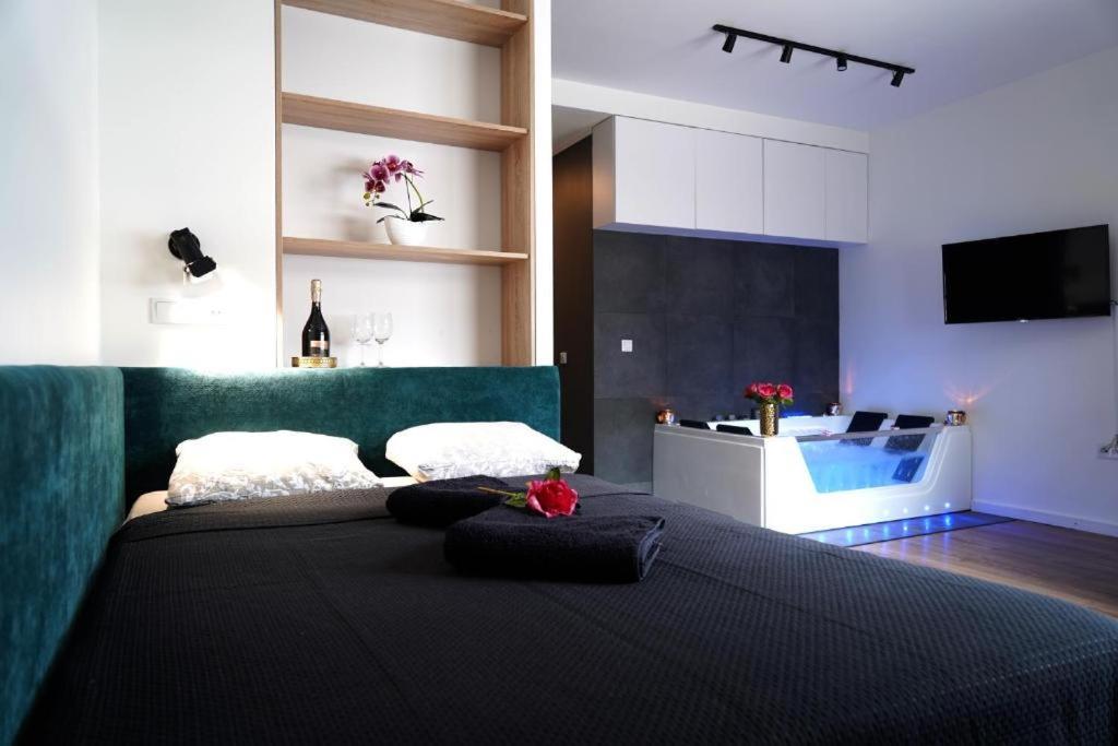 Relax Jacuzzi Apartment Cracovia Esterno foto