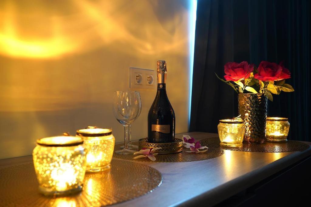 Relax Jacuzzi Apartment Cracovia Esterno foto
